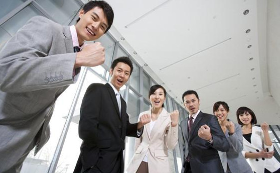 朱莉1民企.jpg